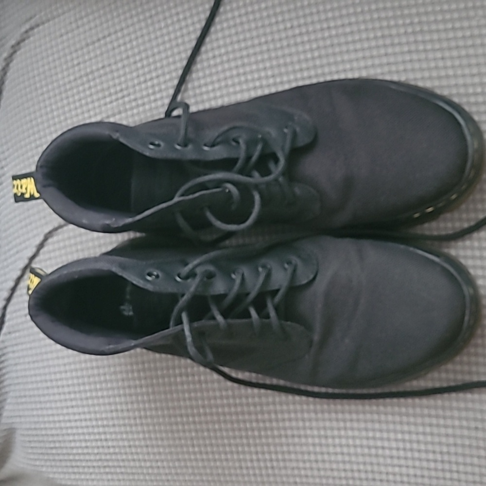 Dr Martens - Black Boots